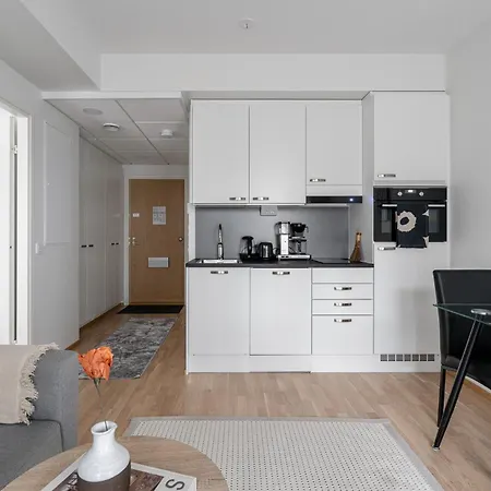 Modern 1br In Kaleva Next To Tram Line * 탐페레