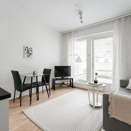 Modern 1br In Kaleva Next To Tram Line 아파트 *