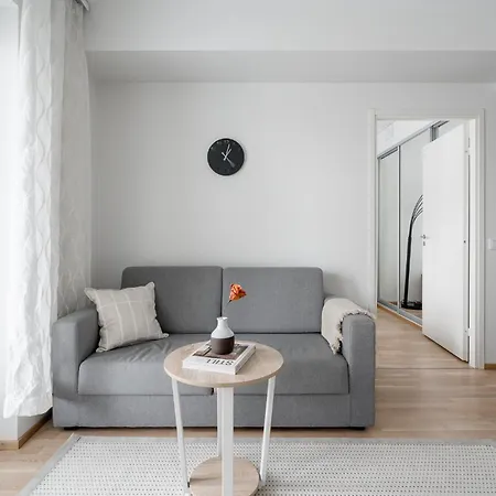 Apartamento Modern 1br Next To Tram Line *
